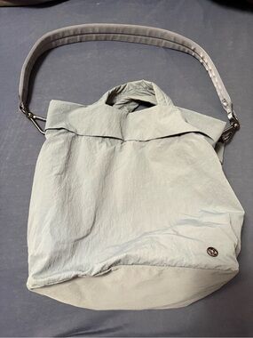 Lululemon On My Level Bag 19 L